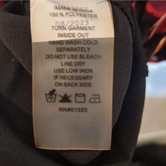 Floral V-Neck Dress - Picture 8 of 9